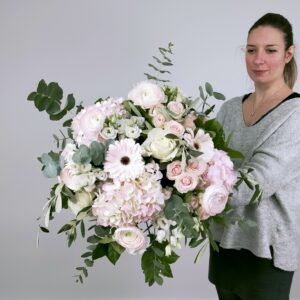 bouquet de fleurs rose pastel