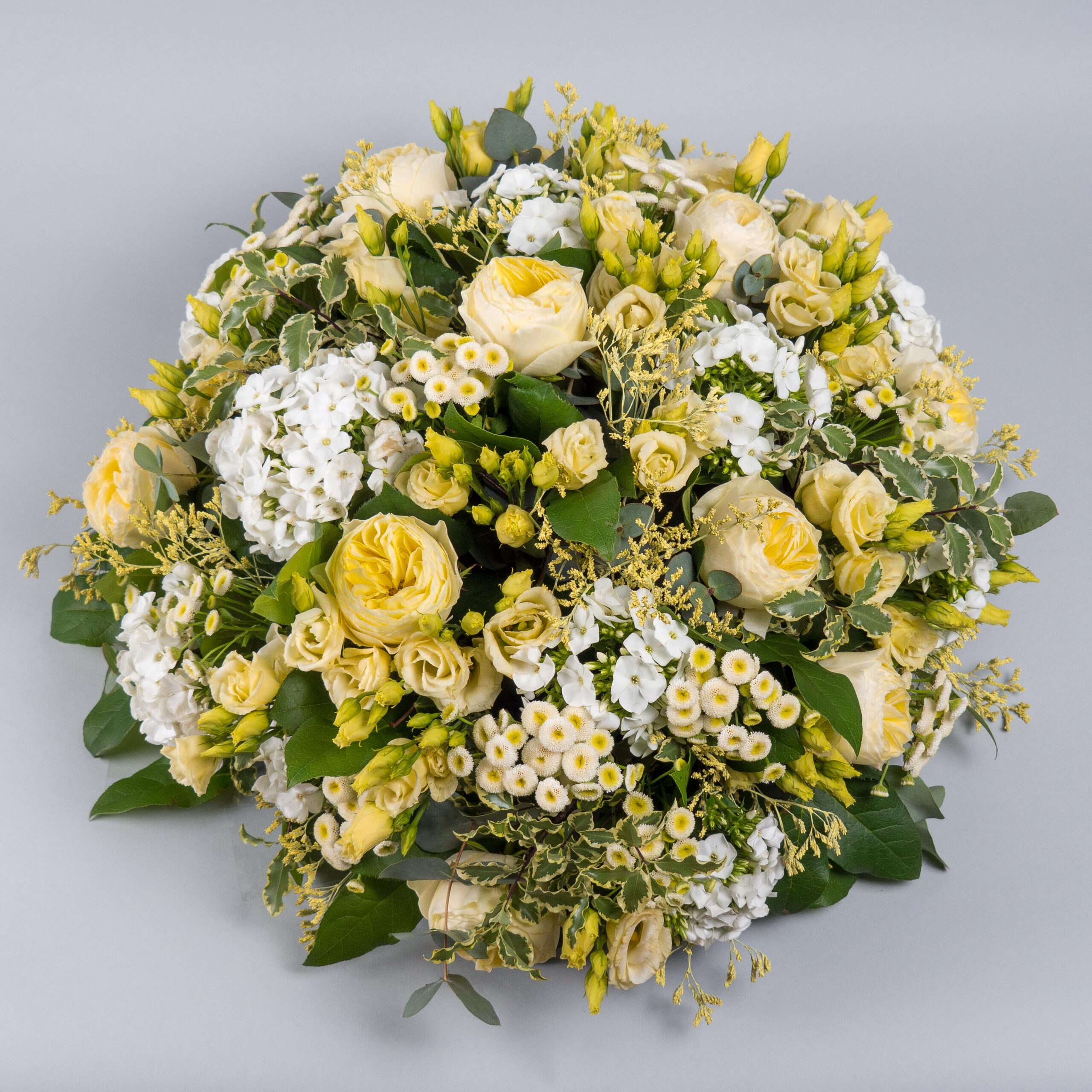 Coussin deuil jaune Atelier Lavarenne Fleuriste