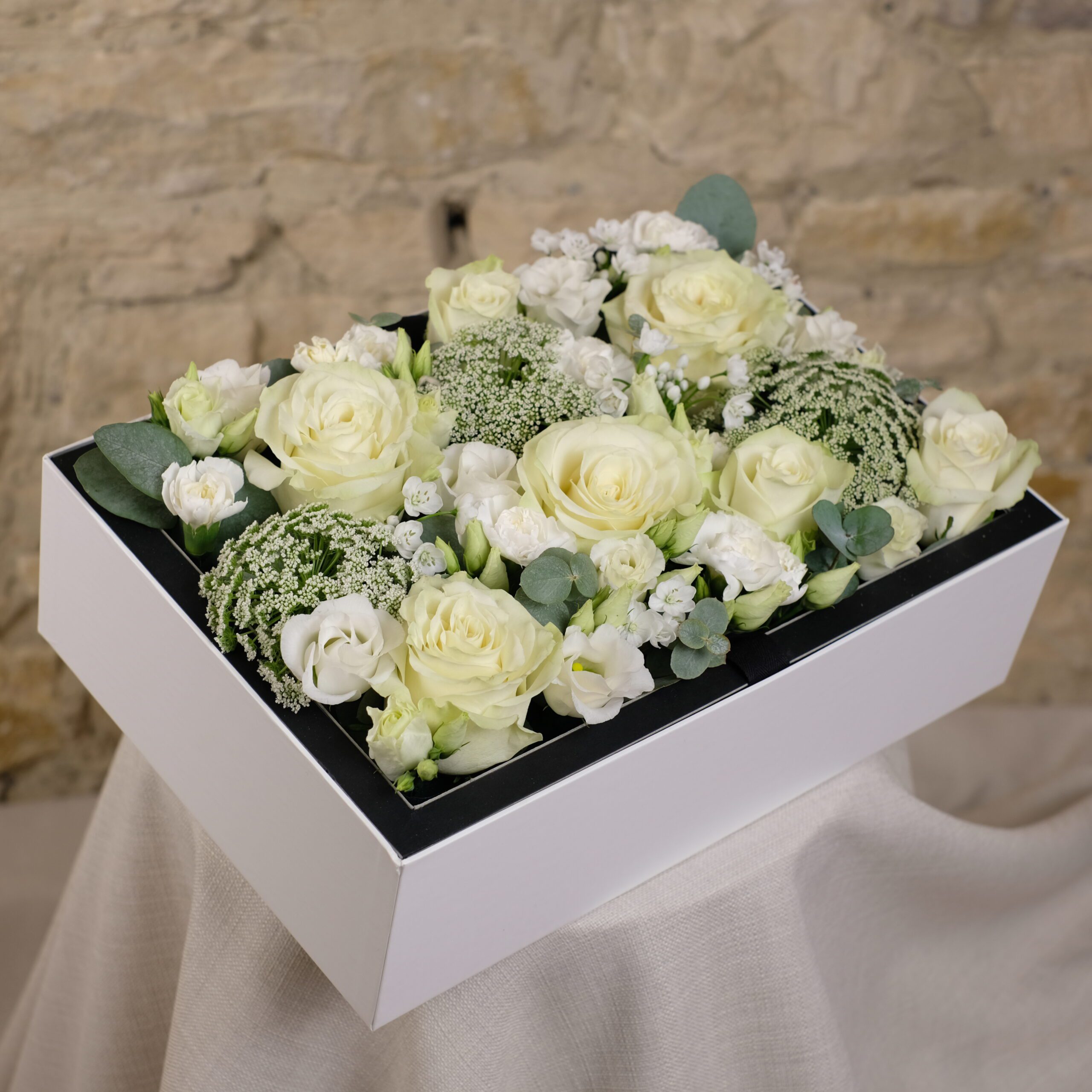 flower-box-rectangle-elegance-atelier-lavarenne-fleuriste-ouverte
