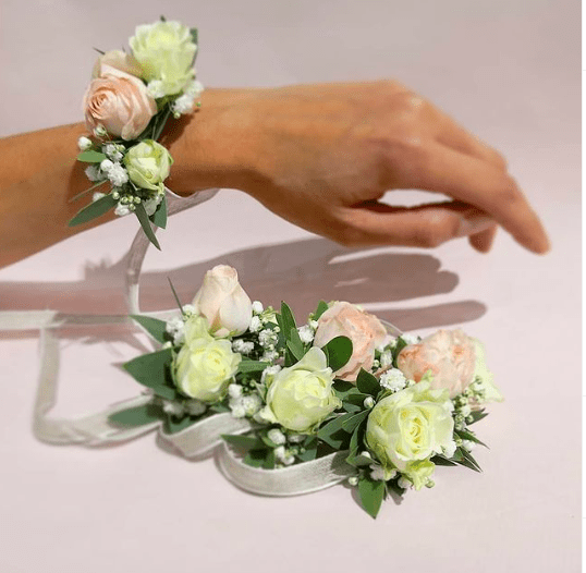 Bracelet de fleurs mariage GUIDE - ATELIER LAVARENNE