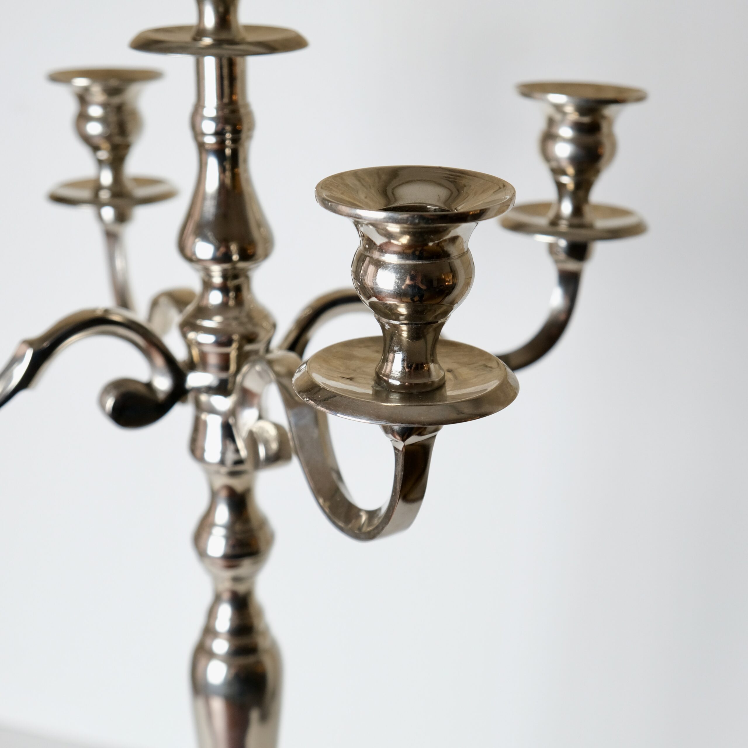Location vases verreries accessoires chandelier-atelier-lavarenne-fleuriste-lyon-2