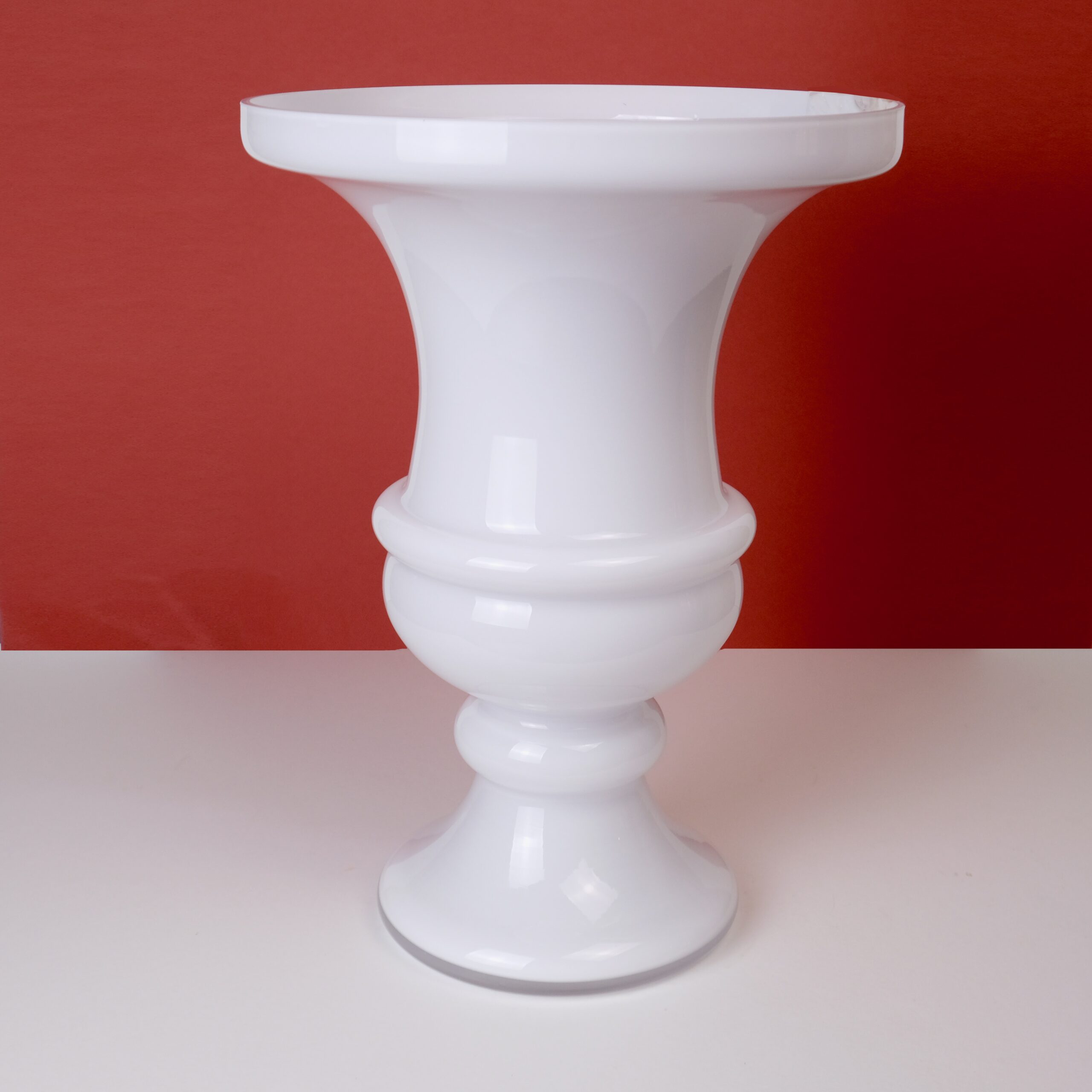 Location vases verreries accessoires vase-blanc-atelier-lavarenne-fleursite-lyon