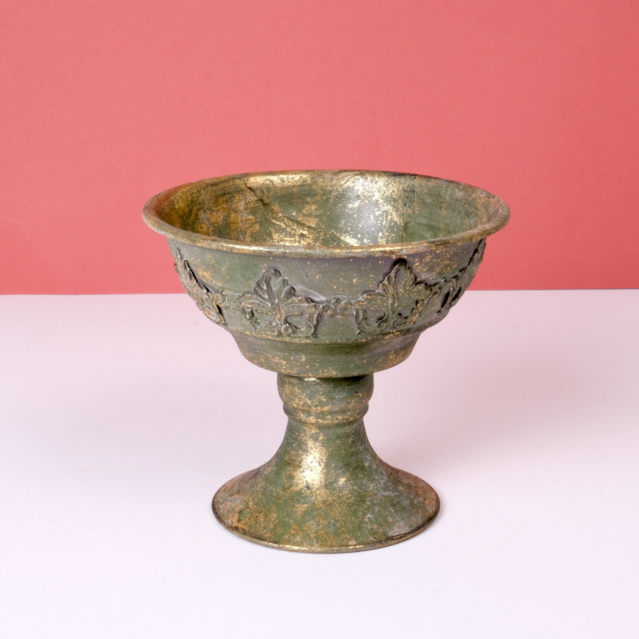 Location vases verreries accessoires coupe-a-pied--s-bronze-atelier-lavarenne-fleuriste-lyon