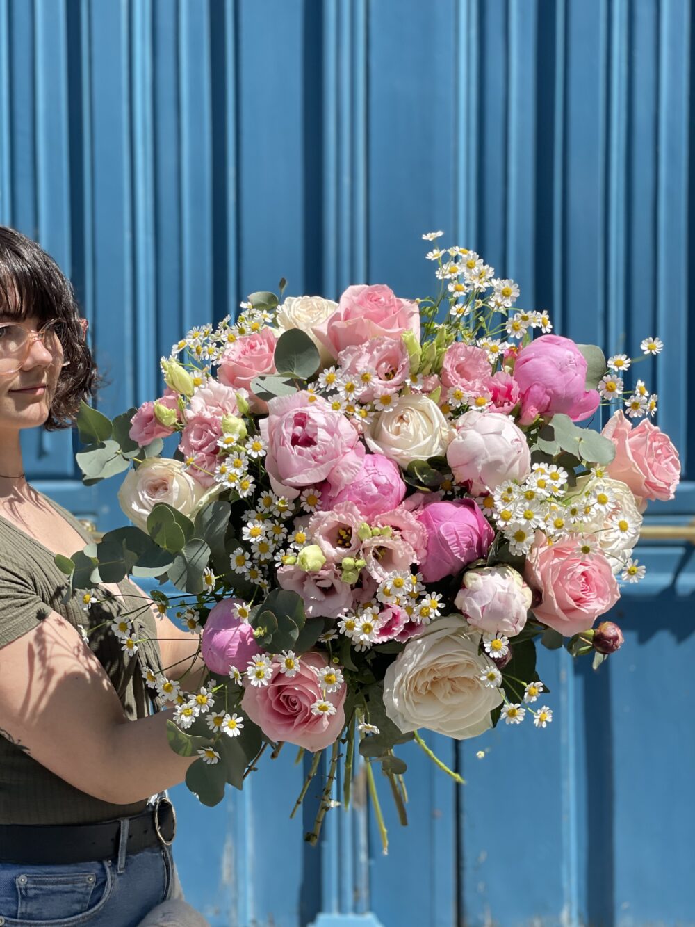 Bouquet du mois de mai avec des pivoines